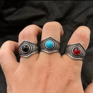 Bague vintage pour hommes en acier titane style indien avec turquoise et gravures