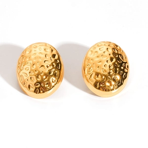 Vintage 18K gold-plated oval stud earrings with hammered texture and retro design