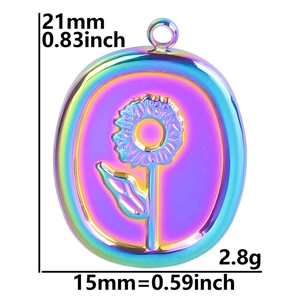Rainbow stainless steel sunflower pendant showing dimensions 21x15mm and 2.8g weight