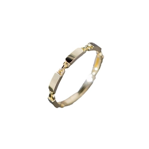 Polished 925 silver golden link chain ring with minimalist rectangular segment design