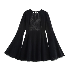 Robe Courte Sexy En Dentelle Noire Avec Manches Évasées Dos Nu Détails Évidés À Nouer Élégante Fête