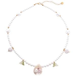 Stainless steel necklace with pearl beads and shell flower pendant for a vacation look