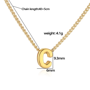 Gold-plated bubble letter C necklace with 40+5cm chain length and product dimensions