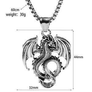 Detailed specs of dragon pendant: 44x32mm size, 60cm box chain, and 30g weight