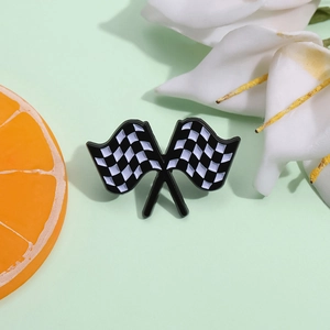 Checkered Racing Flag Brooch Alloy Enamel Crossed Pins Badge Sports Car Theme Accessories For Backpacks Jackets