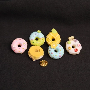Set of 6 cute 3D cartoon donut brooches in pastel colors for bags and summer clothing