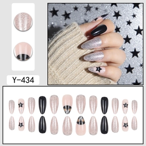 French star press-on nails in black and silver glitter almond shape Y-434