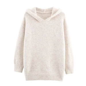 Pull à capuche en maille beige avec poignets côtelés, vue à plat et texture douce