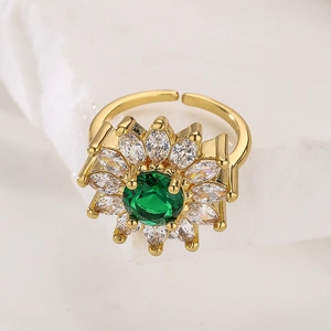 Adjustable sunflower ring in 18K gold plated copper with green and white zircons