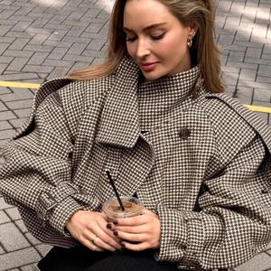 Women's British style houndstooth wool coat with stand collar and epaulettes