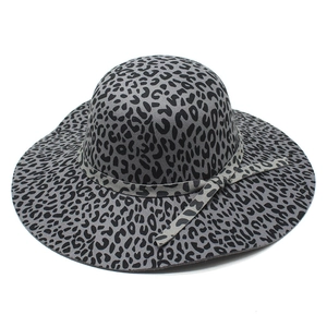 Grey leopard print wide brim wool felt jazz hat with stylish bow band for men and women
