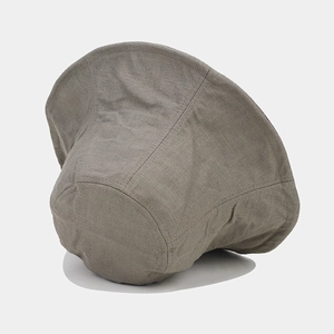 Cappello a secchiello pieghevole in lino taupe con texture traspirante per il sole estivo