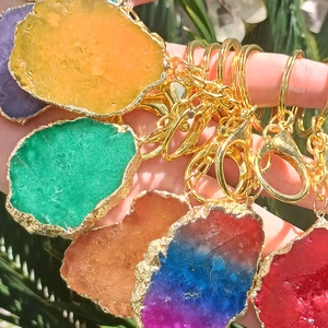 Natural agate slice keychain in various colors with gold plating and metal ring