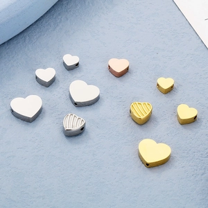 Ciondoli a cuore in argento, oro e oro rosa con strisce per creazione di gioielli fai-da-te