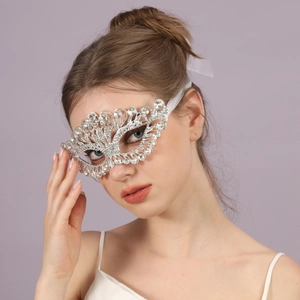 Maschera Da Mascherata Di Lusso In Lega Incisa Con Strass Maschera Per Occhi A Farfalla Con Nastro Per Festa Matrimonio Ballo