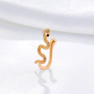 Golden snake-shaped non-piercing U-shaped nose cuff clip jewelry with detailed scales