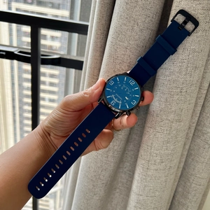 DOUKOU fashion watch with blue dial and silicone strap featuring numeric markers
