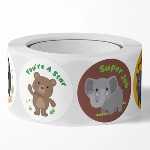 Roll of 500 cute animal reward stickers for kids with encouraging English text labels