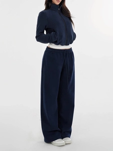 Ensemble de survêtement bleu marine deux pièces avec sweat à fermeture et pantalon large