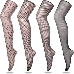 Comparaison de quatre types de collants résille noirs de maille large à fine