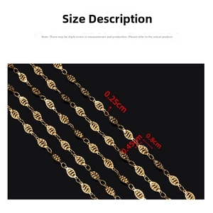 Detailed macro of gold oval fish-shaped chain links with exact size measurements