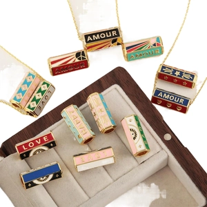 Bunte Emaille-Anhänger mit Bösem Blick und Amour-Gravur in Gold für DIY-Schmuck