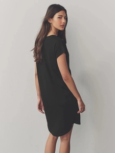 Elegant black V-neck slim fit summer dress with short sleeves and high-quality fabric