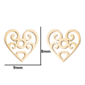 Polished gold heart stud earrings with filigree pattern, dimensions 9mm by 8mm