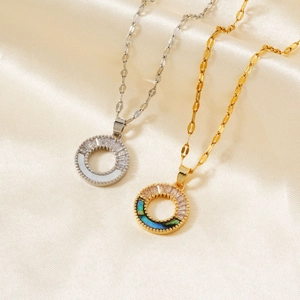 Retro zircon pendant necklace with white shell and abalone shell on beige silk