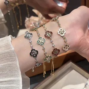 Bracelet Trèfle À Quatre Feuilles Vintage Français Cuivre Zircon Évidé Réglable Style Palais Bijoux Pour Femmes