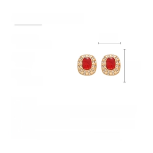 Vue détaillée des boucles d'oreilles vintage avec dimensions 3cm sur 2,5cm en alliage