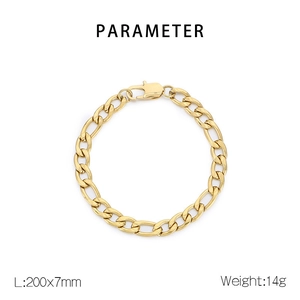 Detail view of golden Figaro chain bracelet with specs L:200x7mm and weight 14g