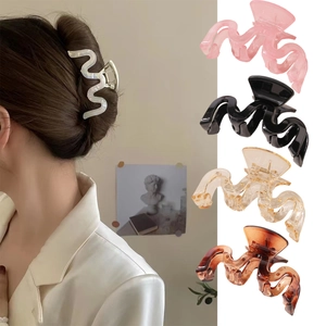 Wavy Hair Claw Clips Large Plastic Resin Shark Hair Clips Simple Elegant Hair Accessories For Women Girls Daily