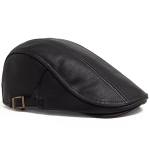 Classic black PU leather beret flat cap with side metal buckle for men's casual fashion