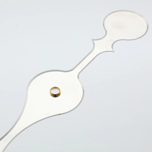 Classic silver metal spade clock hands with gold bushing for luxury wall clock repair