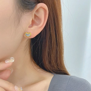 18k gold plated heart drop earrings with grey mother of pearl inlay for women
