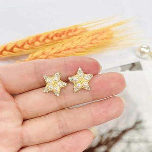 18k gold plated star earrings with inlaid pearls and sparkling cubic zirconia stones