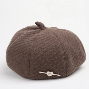 Brown herringbone beret hat with a metal heart buckle for autumn and winter outfits