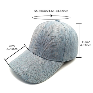 Casquette de baseball en jean bleu clair avec paillettes brillantes et visière incurvée