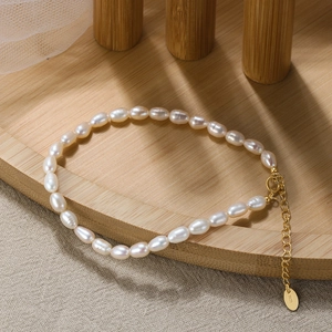 Bracelet minimaliste en argent 925 avec perles baroques et fermoir doré chic