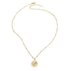 Collana a cuore dorata con pendente abbraccio e cristalli bianchi su catena a sfere