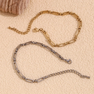 Minimalist 14K gold plated paperclip chain bracelet with lobster clasp in gold and silver