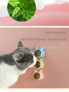 360-degree rotatable crab-shaped catnip balls in blue green and pink for wall mounting