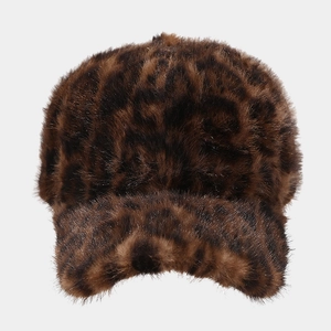 Plüsch-Baseballkappe mit Leopardenmuster aus Kunstpelz für Winterwärme und Mode