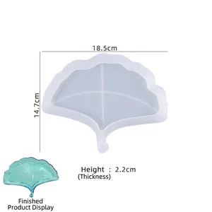 Macro detail of ginkgo leaf silicone mold showing dimensions 18.5x14.7x2.2cm and vein texture
