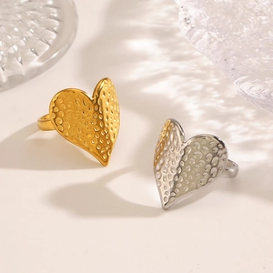 Bague Coeur En Acier Inoxydable Texture Martelée Plaqué Or 18K Style Ins Géométrique Pour Femme