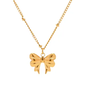 Collier minimaliste en plaqué or 18K avec pendentif papillon et chaîne à perles