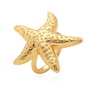Minimalist gold starfish ring with textured nautical design for women's statement jewelry