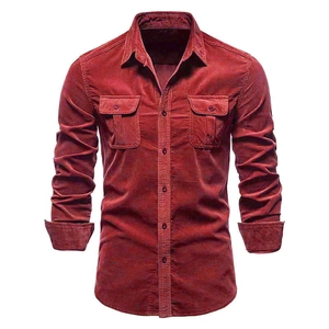 Camicia da uomo in velluto a coste rosso scuro slim fit con due tasche sul petto