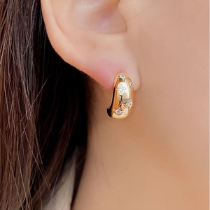 Elegant 925 sterling silver gold-plated star hoop earrings with sparkling white crystals